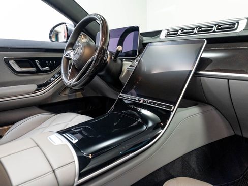 Used 2024 Mercedes-Benz Maybach S 680 4MATIC image 24