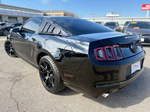Used 2014 Ford Mustang Coupe image 8