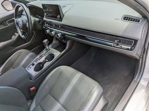 Used 2023 Honda Civic Sport image 19