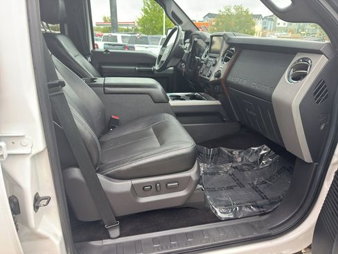 Used 2015 Ford F250 Lariat w/ Lariat Ultimate Package AWD/4WD image 10