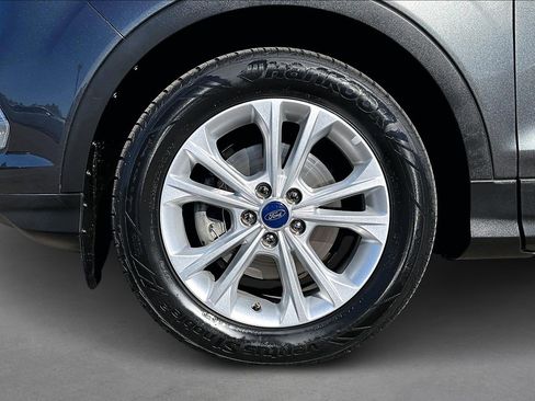 Used 2019 Ford Escape SEL image 8