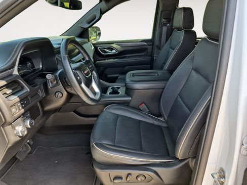 Used 2023 GMC Yukon SLT w/ SLT Luxury Package RWD image 22