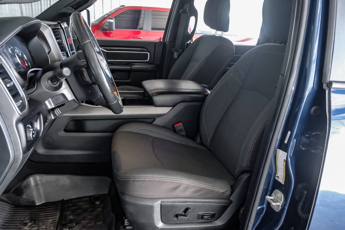 Used 2024 RAM 2500 Big Horn w/ Night Edition AWD/4WD image 29