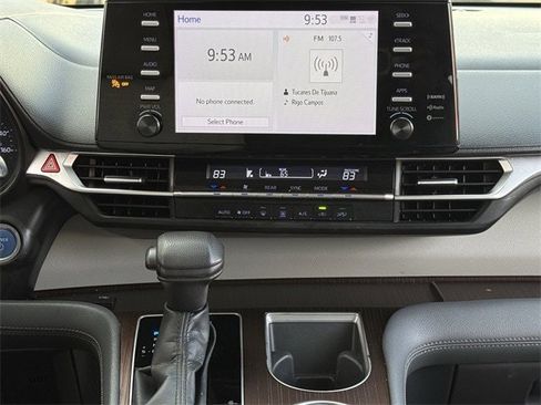 Used 2022 Toyota Sienna LE image 16