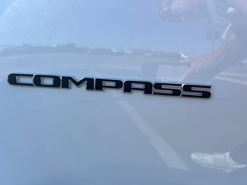 Used 2025 Jeep Compass Limited AWD/4WD image 51