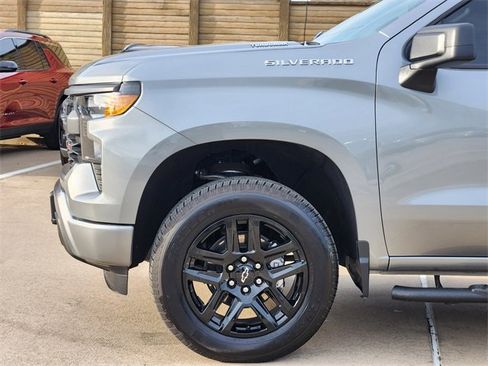 Used 2025 Chevrolet Silverado 1500 Custom RWD image 16