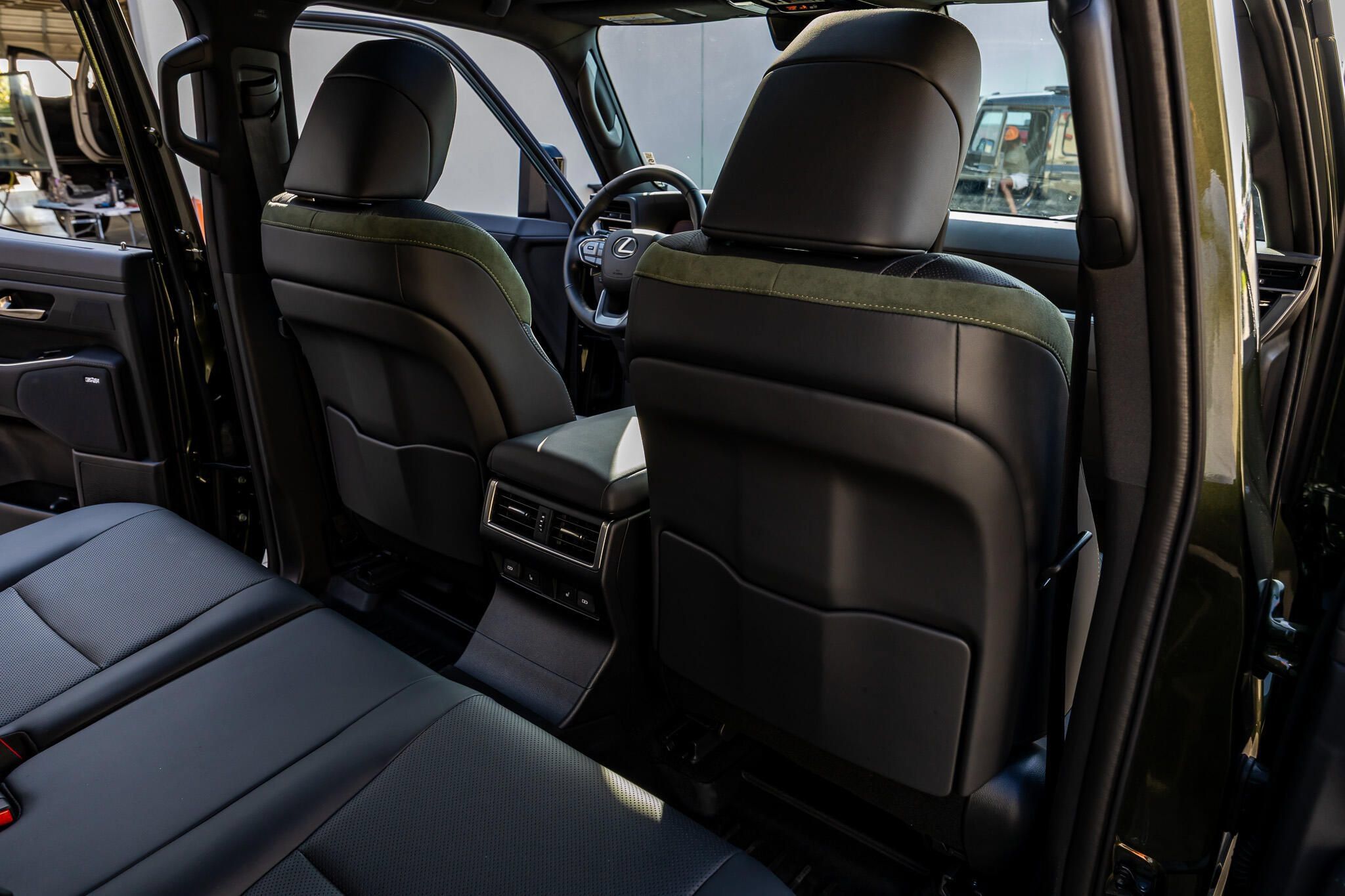 Used 2025 Lexus GX 550 AWD/4WD image 33