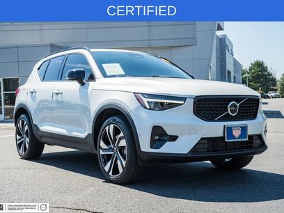 Used 2024 Volvo XC40 B5 Plus w/ Climate Package