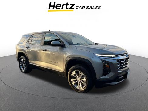 Used 2025 Chevrolet Equinox LT image 1