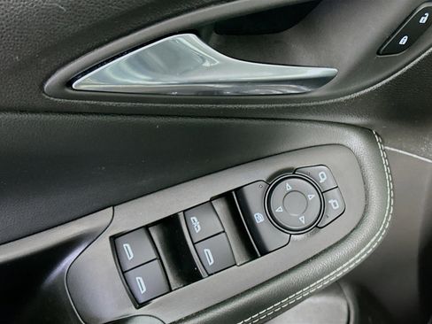 Used 2025 Buick Encore GX Preferred image 15