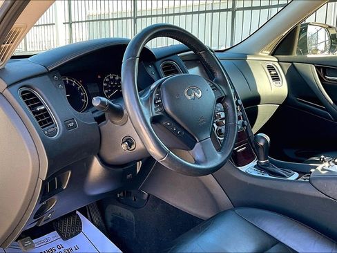 Used 2016 INFINITI QX50 Base w/ Deluxe Touring Package image 17