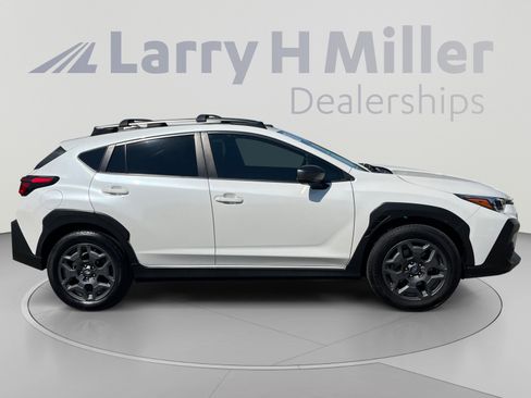 Used 2024 Subaru Crosstrek 2.0i Premium AWD/4WD image 6