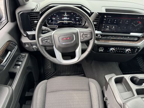 Certified 2024 GMC Sierra 1500 Elevation image 21