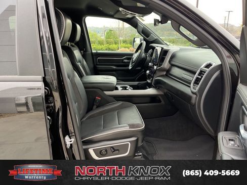 Used 2025 RAM 1500 Laramie w/ Sport Appearance Package image 27