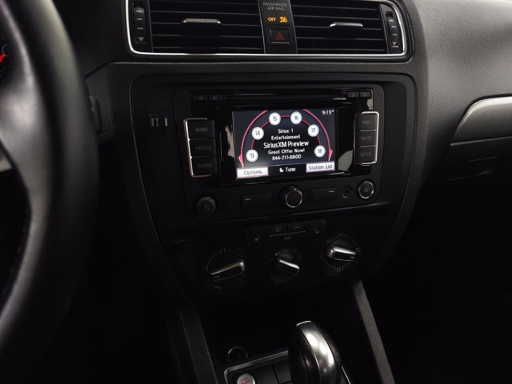 Used 2015 Volkswagen Jetta SE FWD image 20