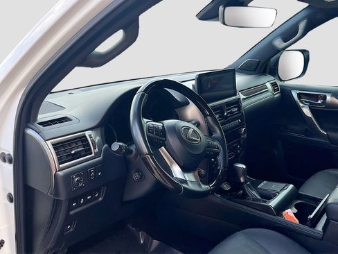 Used 2022 Lexus GX 460 Premium w/ Premium Package AWD/4WD image 9