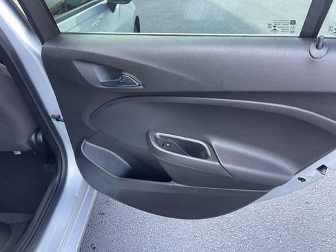 Used 2018 Chevrolet Cruze LS image 10