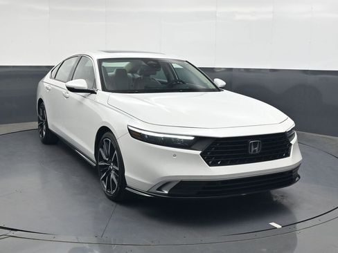 Certified 2024 Honda Accord Touring image 2