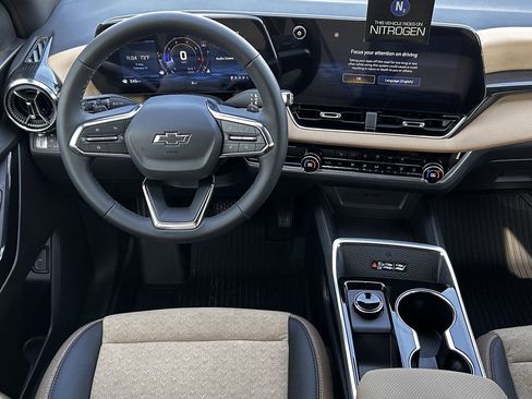 New 2026 Chevrolet Equinox ACTIV w/ Safety and Technology Package FWD image 11