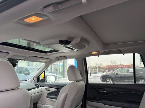 Certified 2022 Honda Pilot Elite image 18