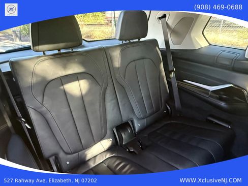 Used 2020 BMW X7 xDrive40i w/ Premium Package image 27
