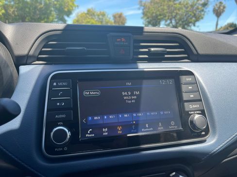Used 2025 Nissan Versa SV FWD image 20