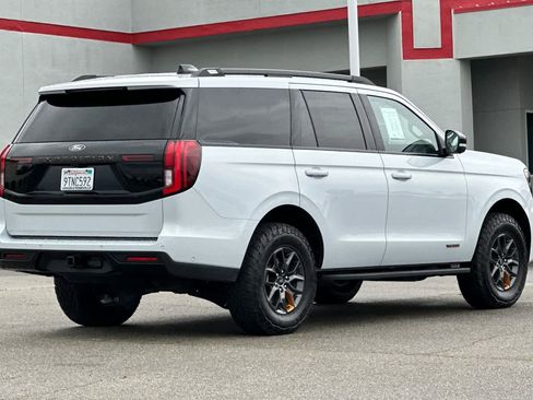 Used 2025 Ford Expedition Tremor AWD/4WD image 2