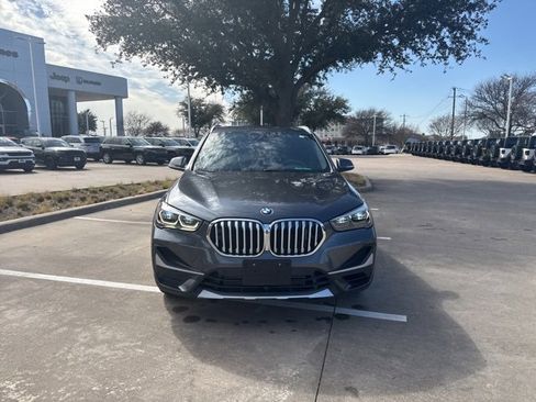 Used 2022 BMW X1 xDrive28i w/ Premium Package image 3