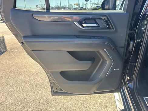 Certified 2025 GMC Yukon Elevation RWD image 16
