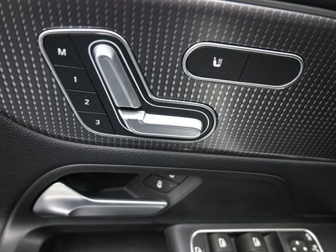 Used 2022 Mercedes-Benz GLA 250 image 13