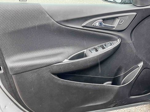 Used 2025 Chevrolet Malibu LT image 19