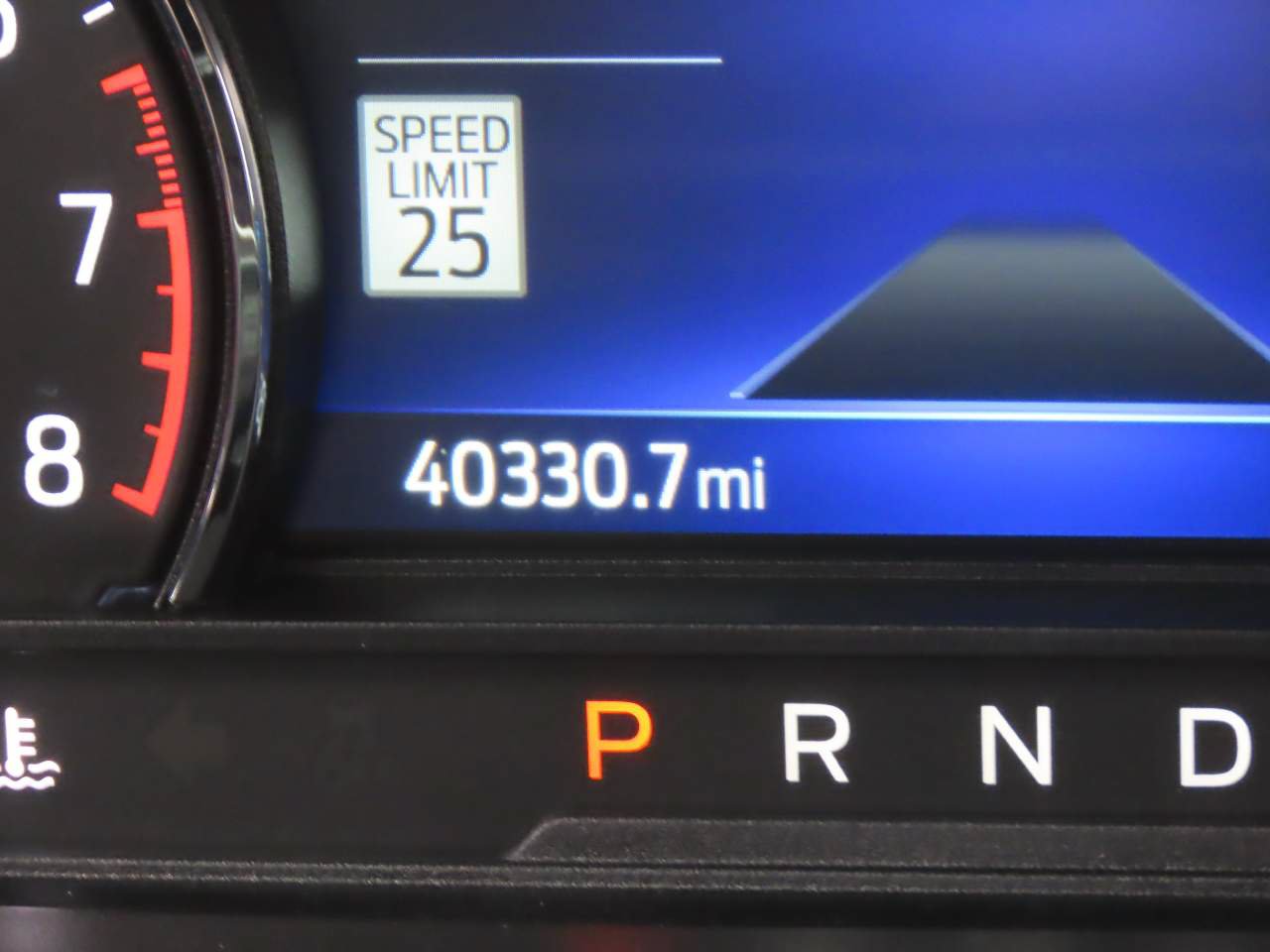 Used 2023 Ford Explorer XLT w/ Equipment Group 202A RWD image 10