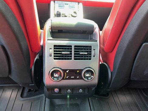 Used 2022 Land Rover Range Rover Sport HST image 27