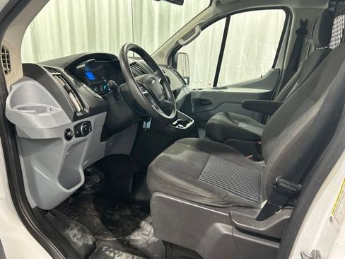 Used 2019 Ford Transit 250 130 Low Roof w/ Exterior Upgrade Package RWD image 10