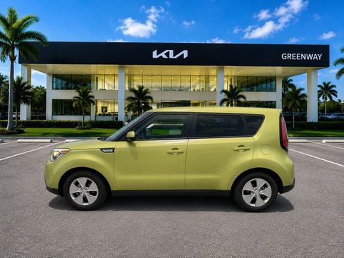 Used 2015 Kia Soul FWD image 4