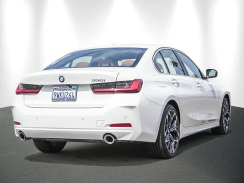 Used 2026 BMW 330i Sedan w/ Convenience Package RWD image 6