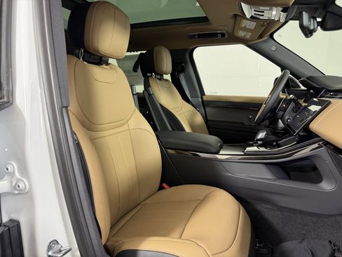 New 2026 Land Rover Range Rover Sport Dynamic SE image 24