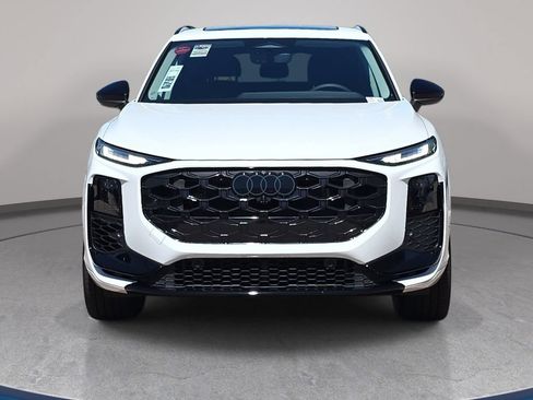 New 2026 Audi Q3 quattro 2.0T AWD/4WD image 2