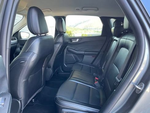 Certified 2025 Ford Escape Platinum AWD/4WD image 8