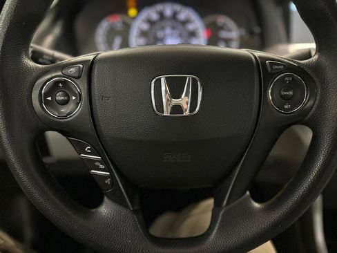 Used 2015 Honda Accord LX image 17
