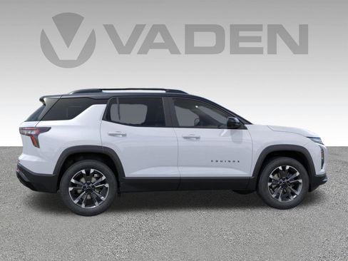 New 2026 Chevrolet Equinox RS w/ Safety and Technology Package FWD image 5