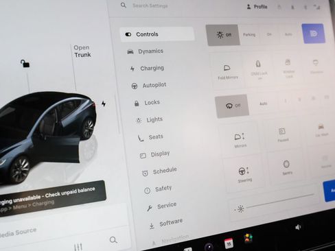 Used 2024 Tesla Model 3 Long Range RWD image 30