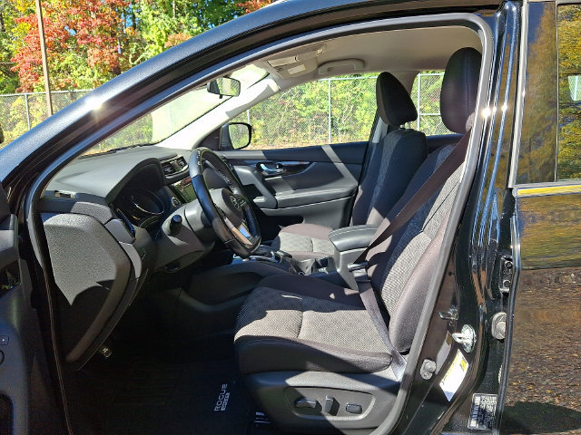 Used 2021 Nissan Rogue Sport SV AWD/4WD image 13
