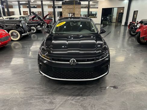 Used 2025 Volkswagen Jetta S image 2