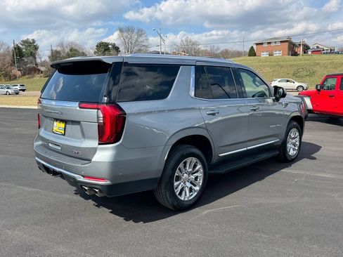 Used 2025 GMC Yukon Denali AWD/4WD image 4