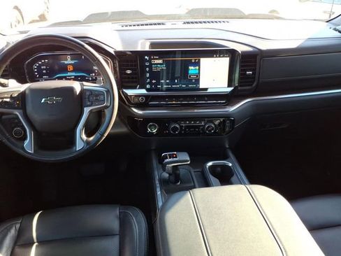 Used 2023 Chevrolet Silverado 1500 LT Trail Boss image 9