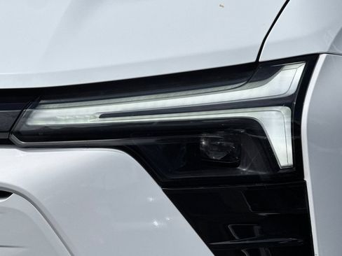 Used 2026 Chevrolet Blazer EV LT FWD image 48