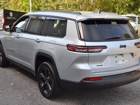 Used 2023 Jeep Grand Cherokee L Laredo image 6