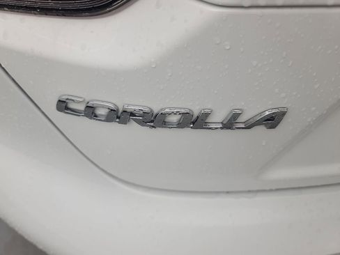 Used 2026 Toyota Corolla LE FWD image 12
