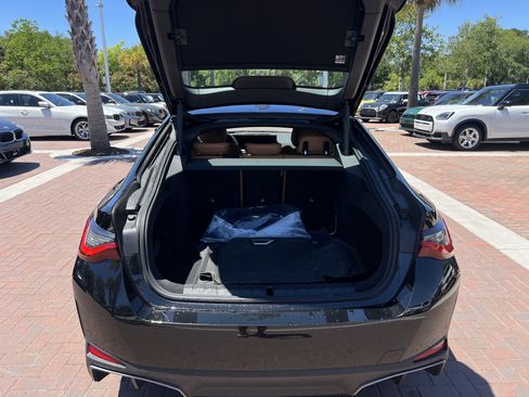 Used 2023 BMW i4 eDrive35 w/ Premium Package RWD image 32